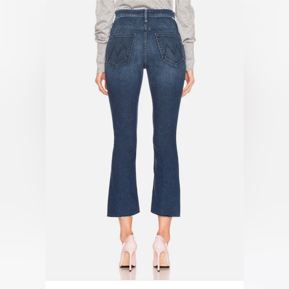 • Mother Denim • Women’s Insider Crop Step Fray 
The Royal Treatment Dark Blue - Picture 2 of 6